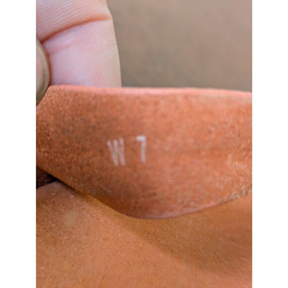 Ugg Women's Flip Flops Sandals Shoes Wedge Heel Pink Suede Size 7. - Picture 7 of 7